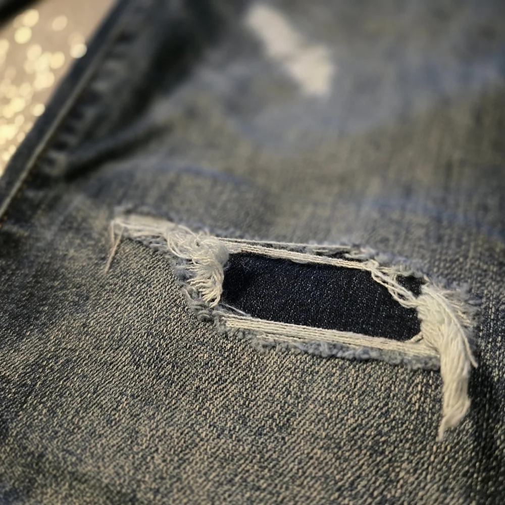 American Eagle Outfitters Men's Distressed Blue Jeans